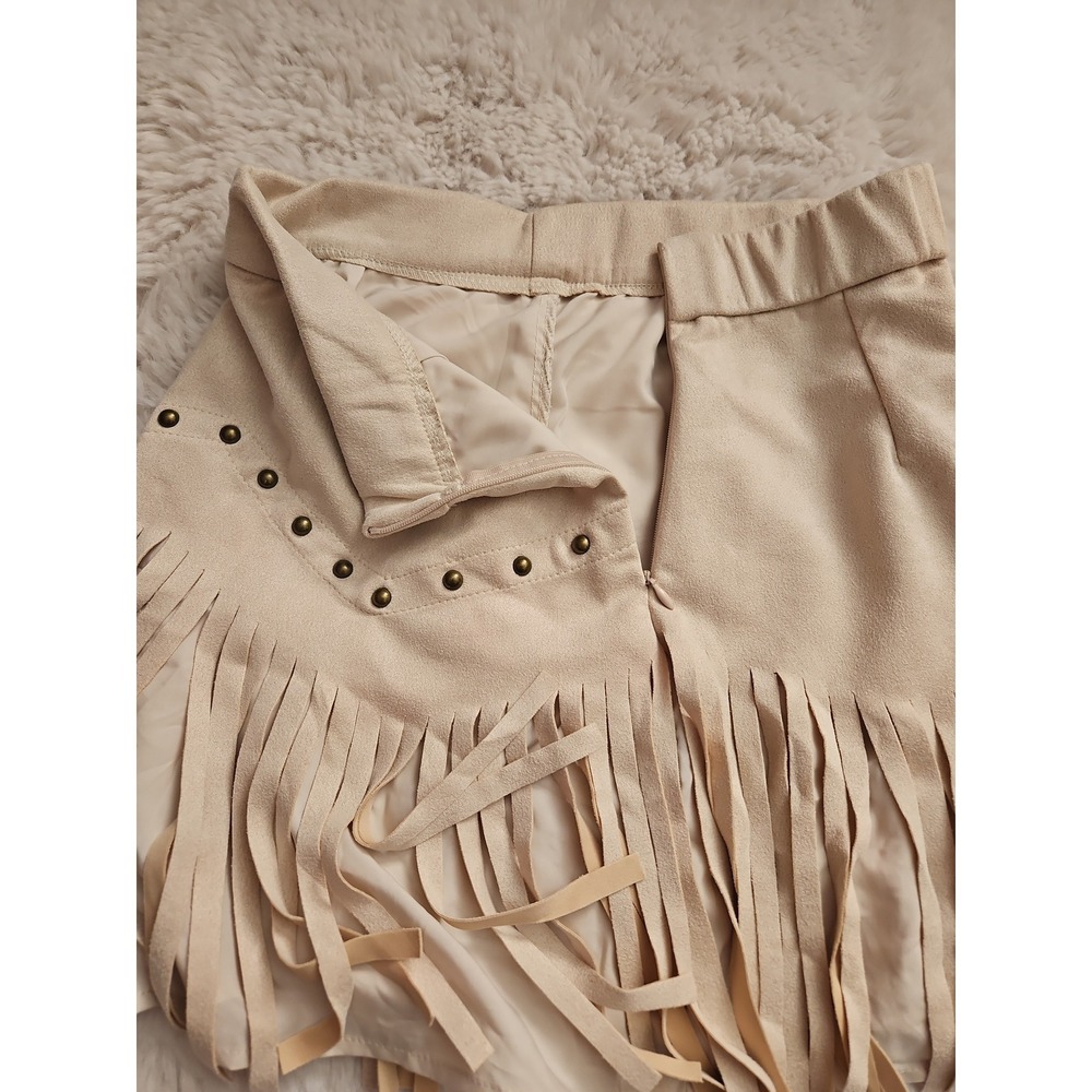SHEIN MOD Faux Suede Fringe Mini Skirt Size S NWT Studded Western Boho Cream - Picture 7 of 12